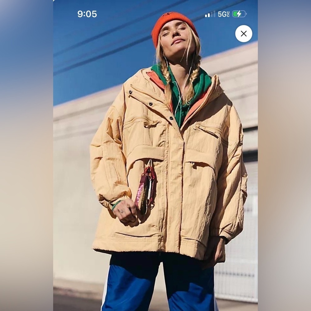 Free People Movement $248 Billie Boxy Lightweight Insulated Jacket in Nectar •